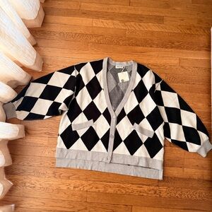 Mittoshop Gray and Black Argyle Cardigan
